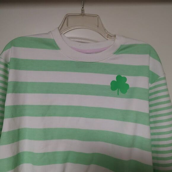 New Cat & Jack Green Cream Striped Shamrock Long Sleeve Top Size Girl's 10/12 - Picture 2 of 2